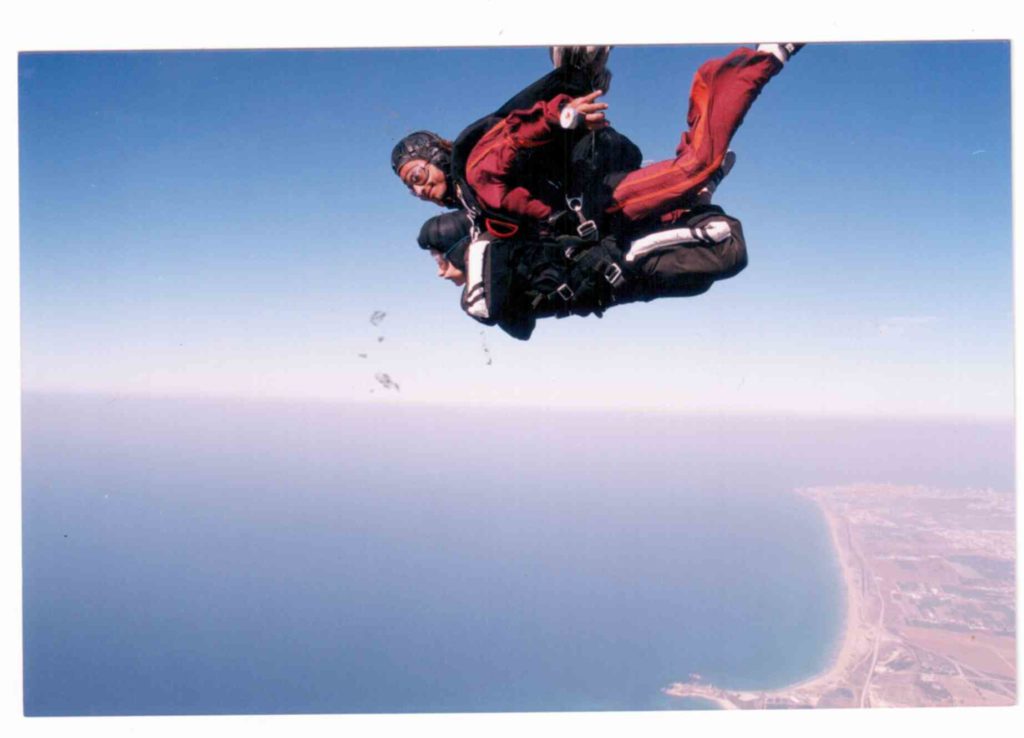 parachute 2004